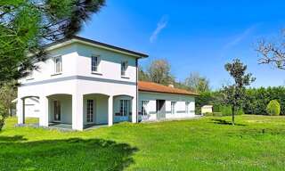 Maison 9 Pièces 230 m² à vendre à Saint-Jean-d'Illac (33127)