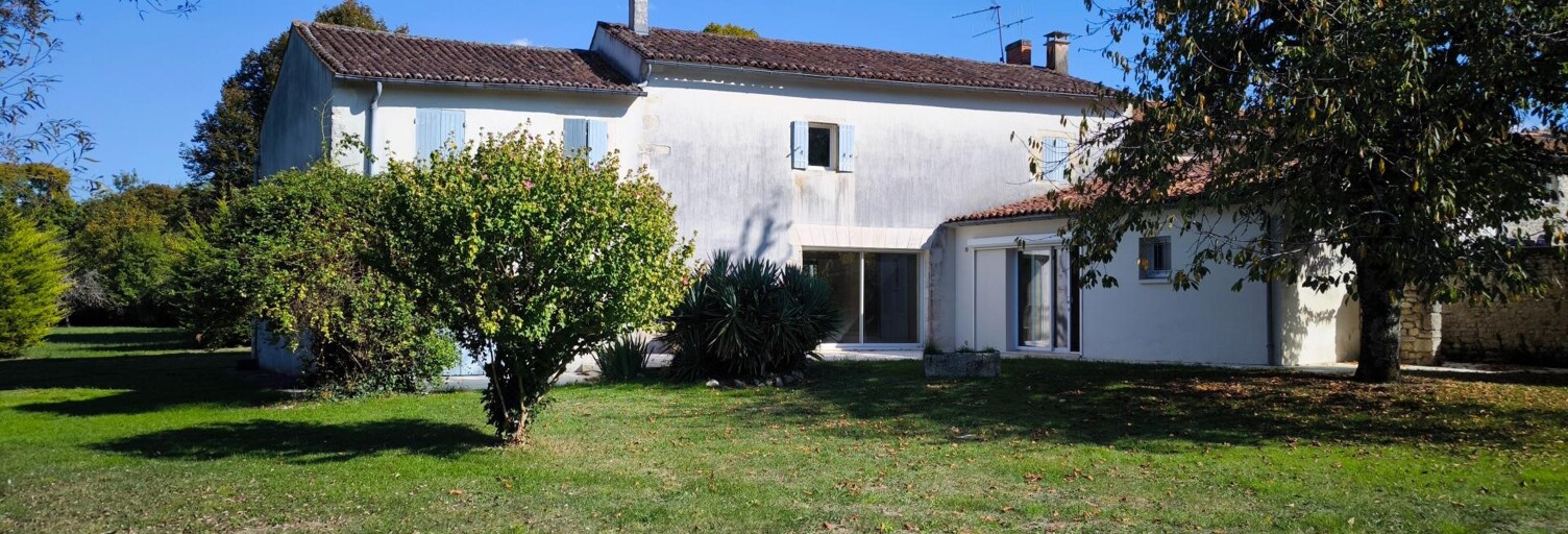 Maison 8 Pièces 228 m² à vendre à Saint-Julien-de-l'Escap (17400)