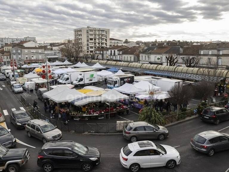 Local/bureau à louer ANGOULEME (16) — photo 1