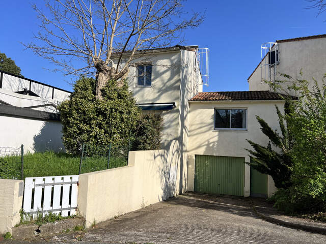 ROYAN - QUARTIER DU PARC - 200 M PLAGE - T3 AVEC JARDIN ET PARKING - GARAGE en option — photo du bien