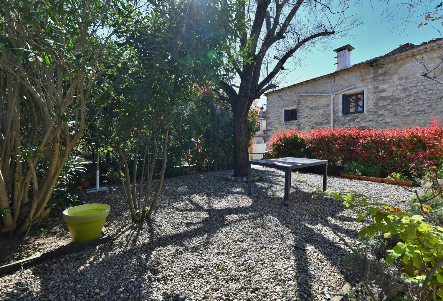 Charmante maison de village en pierre avec jardinet et bassin — photo 1