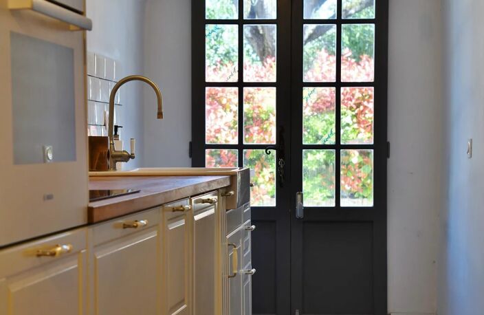 Charmante maison de village en pierre avec jardinet et bassin — photo 4