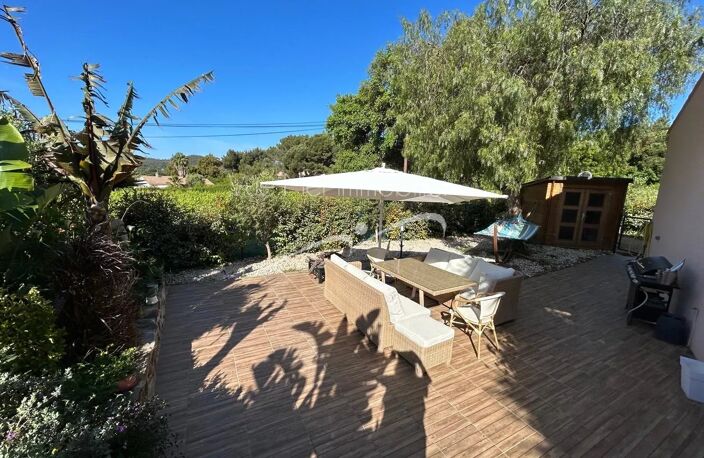 Villa de plain-pied au calme avec piscine et terrain de 700 m² — photo 3