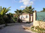 Villa de plain-pied au calme avec piscine et terrain de 700 m² — photo 4