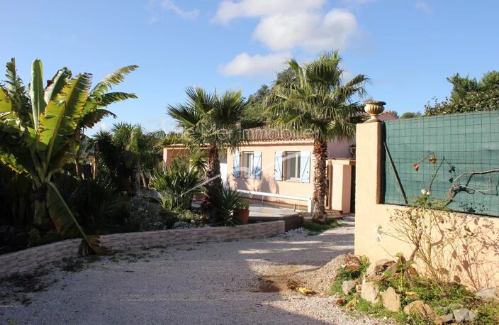 Villa de plain-pied au calme avec piscine et terrain de 700 m² — photo 4