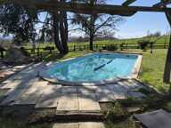 À vendre, Gers, proche de Trie-sur-Baïse: Maison gasconne de 1832 avec piscine, granges, terrasses et terrain de 5 hectares. Emplacement exceptionnel, avec vues sur la campagne vallonnée à 360° et la chaîne des Pyrénées — photo 3