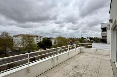 Appartement 3 pièces 1039 €