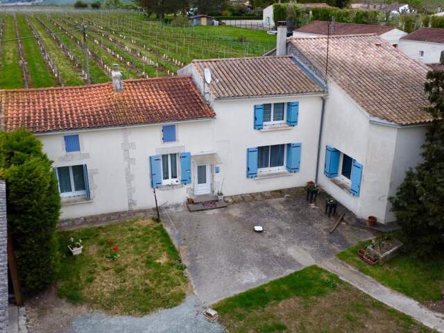 Maison À Vendre EPARGNES 4 pièces — photo du bien