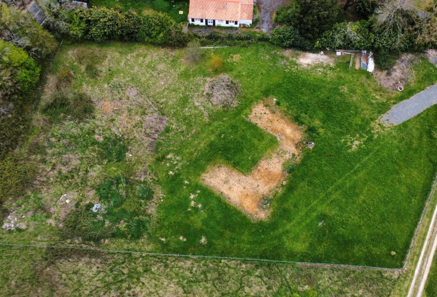 Terrain À Vendre 4 923m2 constructible — photo 1