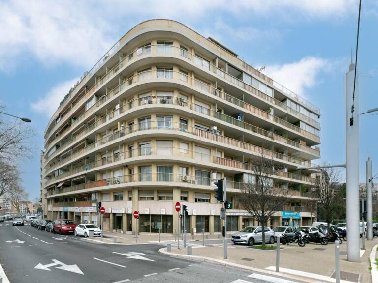 Appartement À Vendre — photo 1