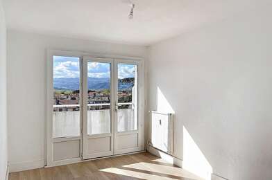 Commerce 4 pièces 106000 €