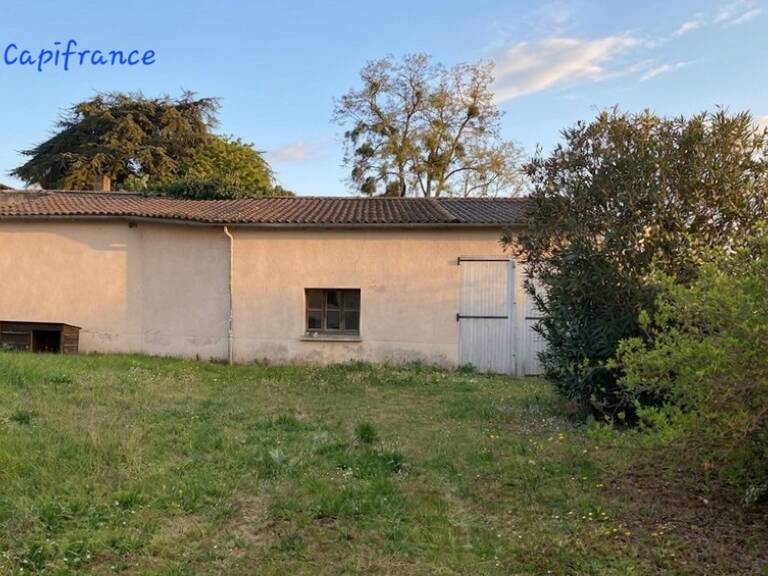 Ancien chai 2 pièces à rénover : un vrai coup de cœur au calme, avec jardin — photo 1