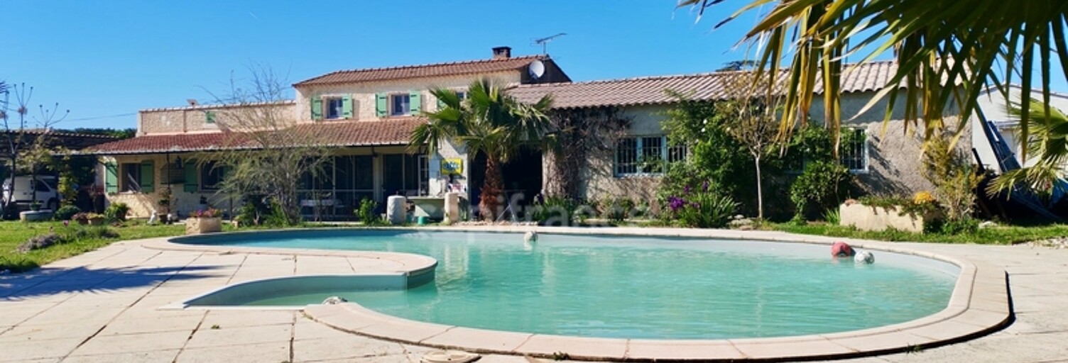 Maison 5 Pièces 188 m² à vendre à Arles (13200)