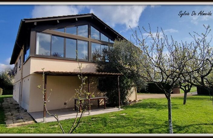 Maison à vendre 5 pièces SENNECE LES MACON (71)terrain clos 1600 m² piscine — photo 4