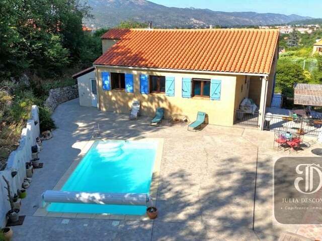 Villa plain pied avec piscine — photo du bien