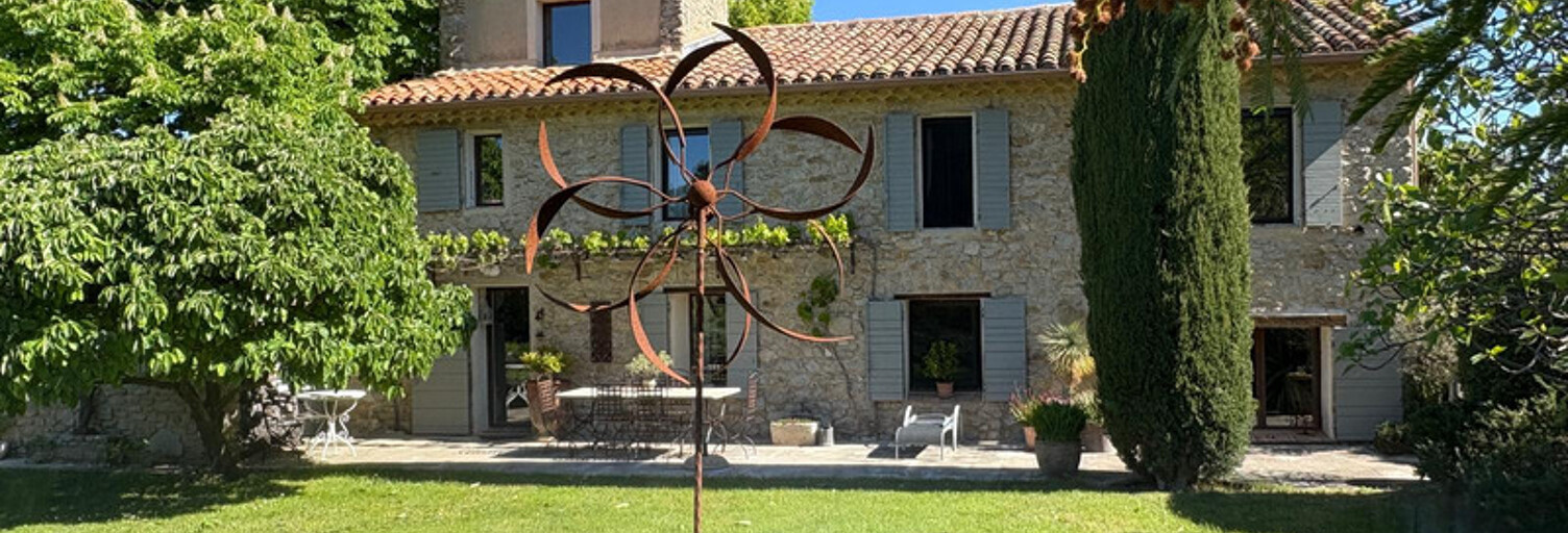 Maison 7 Pièces 197 m² à vendre à Trets (13530)