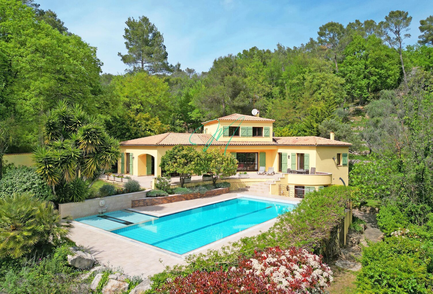 LE ROURET - VILLA PROVENÇALE ET SON JARDIN JAPONAIS — photo 1
