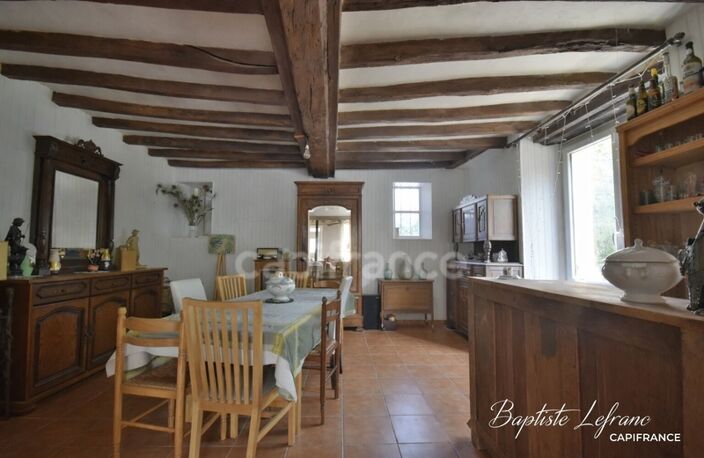 Maison de caractère avec grand jardin et dépendances - 190 m² à BAUGÉ EN ANJOU — photo 2