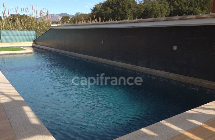 BASTELICACCIA (Corse du sud) proche AJACCIO: Ensemble immobilier de 4 lots avec piscine et jardin paysager — photo 2