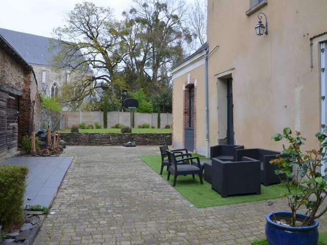 Maison 9 pièces et studio – Candé (49) — photo du bien