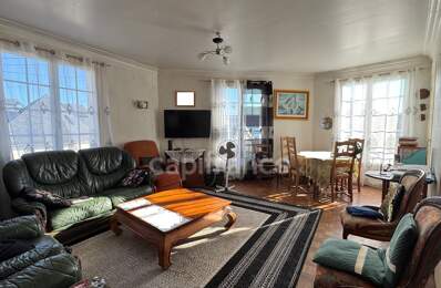 Appartement à vendre 7 pièces CARHAIX PLOUGUER (29) — photo du bien