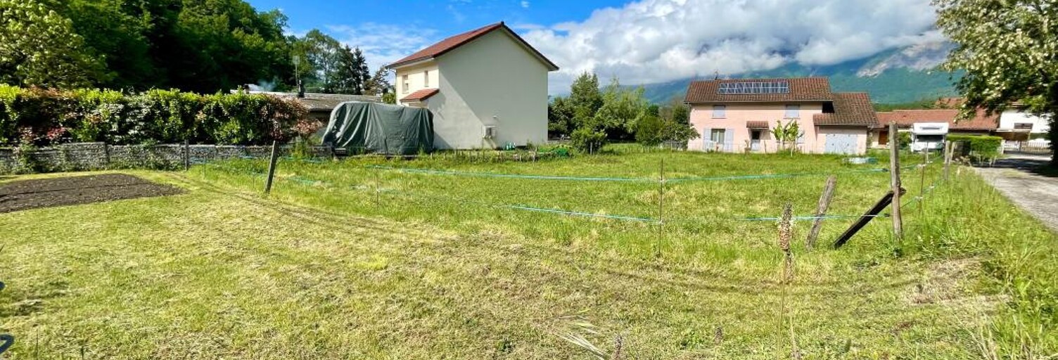 Terrain  972 m² à vendre à La Pierre (38570)