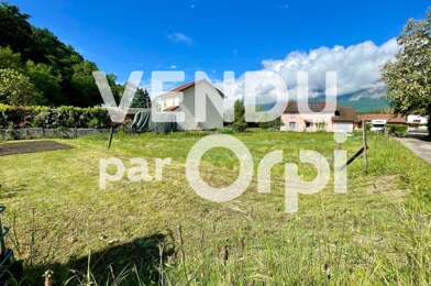 Terrain  190000 €