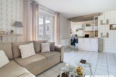 Appartement 4 pièces 840 €