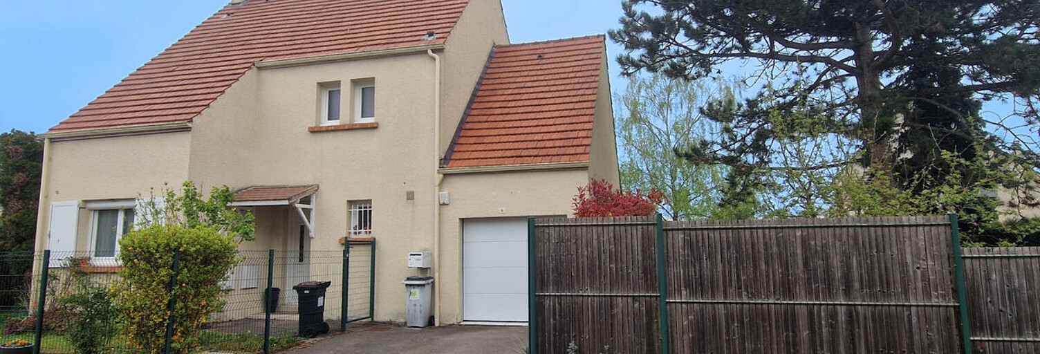 Maison 6 Pièces 103 m² à vendre à La Chapelle-en-Serval (60520)