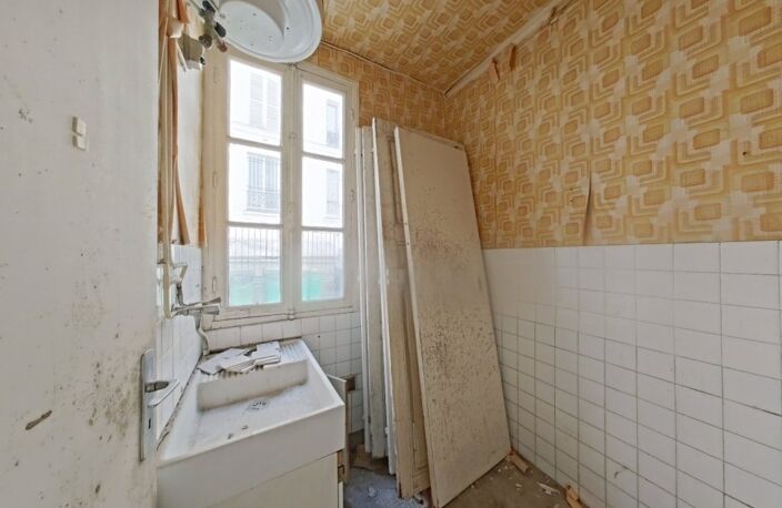 STUDIO AVEC SOUS SOL - VOLTAIRE — photo 4