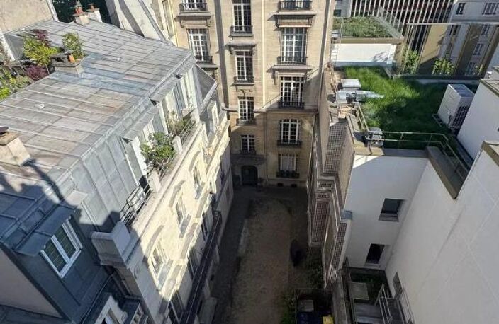 Studette - Paris VIIIème - rue de Washington — photo 4