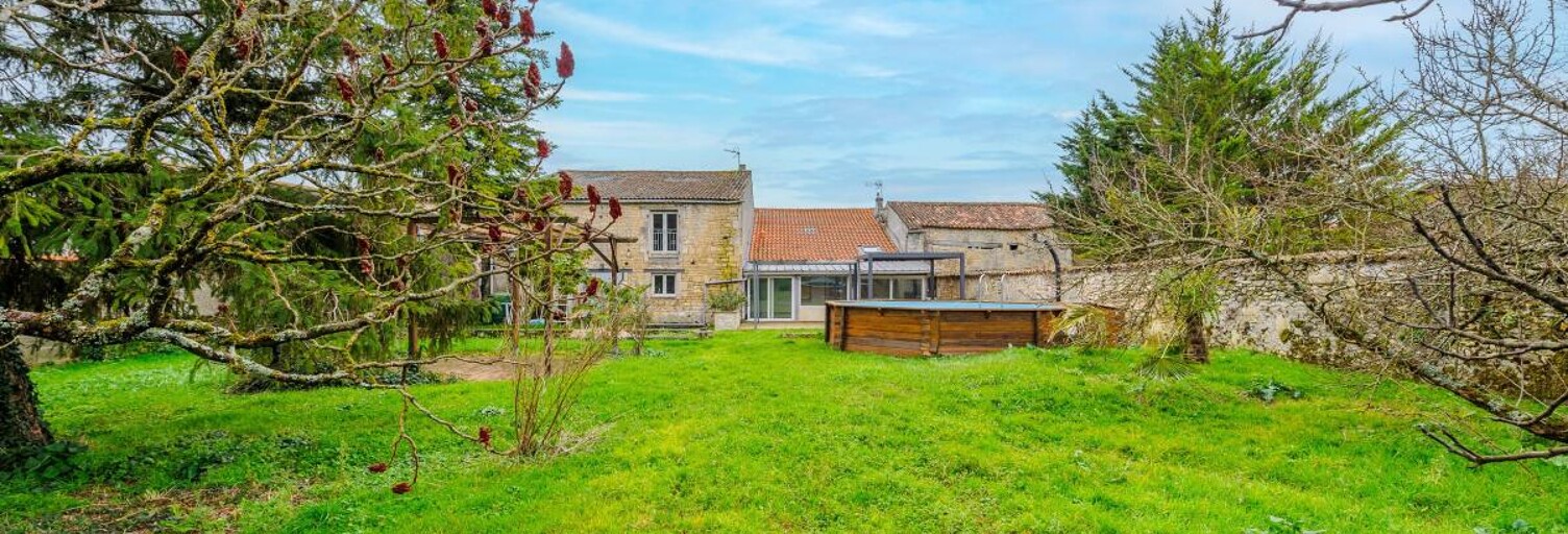 Maison 5 Pièces 190 m² à vendre à Montroy (17220)