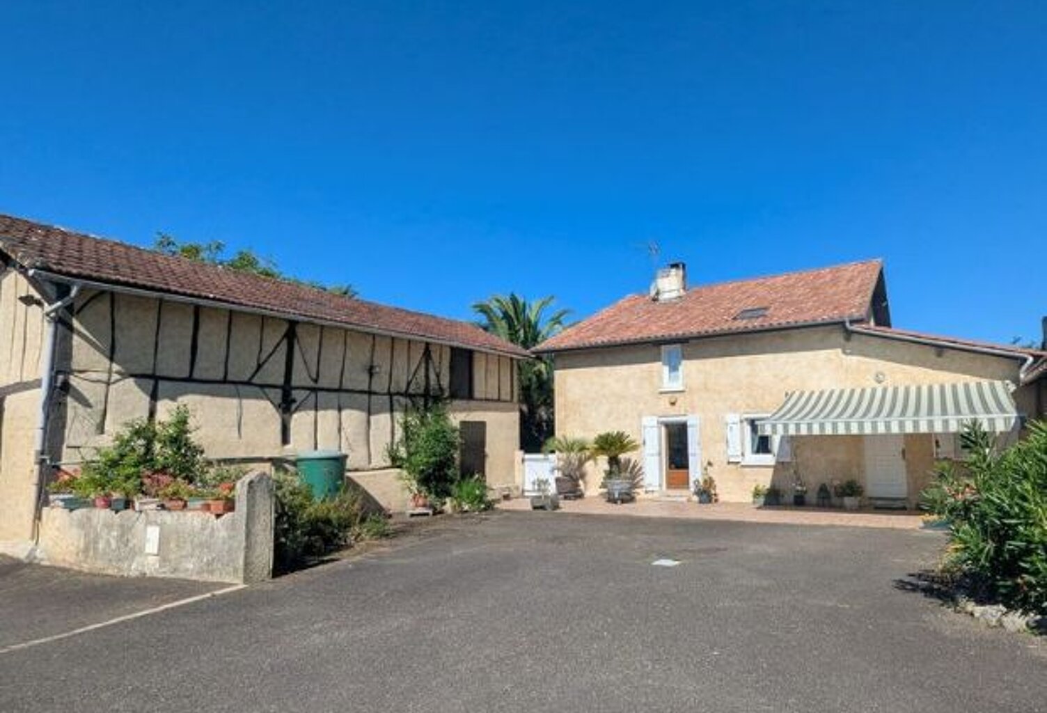 5 Min de Saint Sever, maison avec 6 chambres sur plus de 3000 m² arborés — photo 1