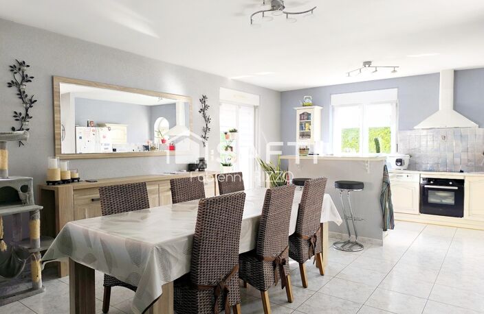 LELLING -3 CHAMBRES ET UNE PIECE SUPPLEMENTAIRE  VIE DE PLAIN-PIED  DOUBLE GARAGE — photo 4