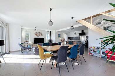 Maison 5 pièces 438000 €