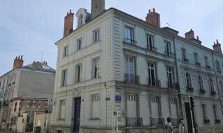 Bureau  360 m² à louer à Tours (37000)