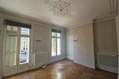 Bureau  5750 €