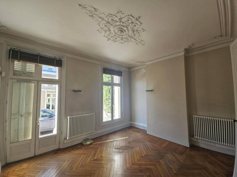 Bureau  360 m² — photo 1