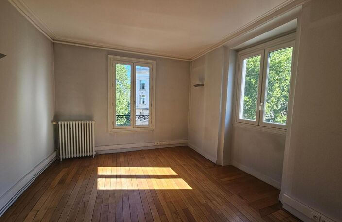 Location bureau  360 m² à Tours (37000) — photo 4