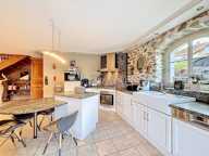 CERNEX, superbe corps de ferme de 214 m2 habitables — photo 2