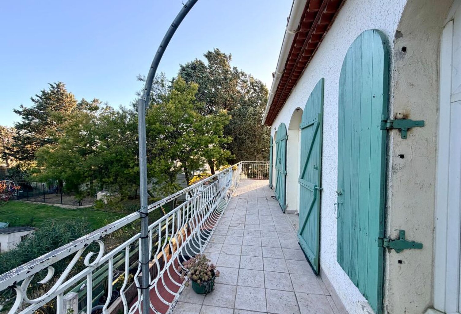 Grand Appartement T5 de 126 m² avec Garage et stationnement – Marguerittes (30320) — photo 1