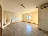 Grand Appartement T5 de 126 m² avec Garage et stationnement – Marguerittes (30320) — photo 4