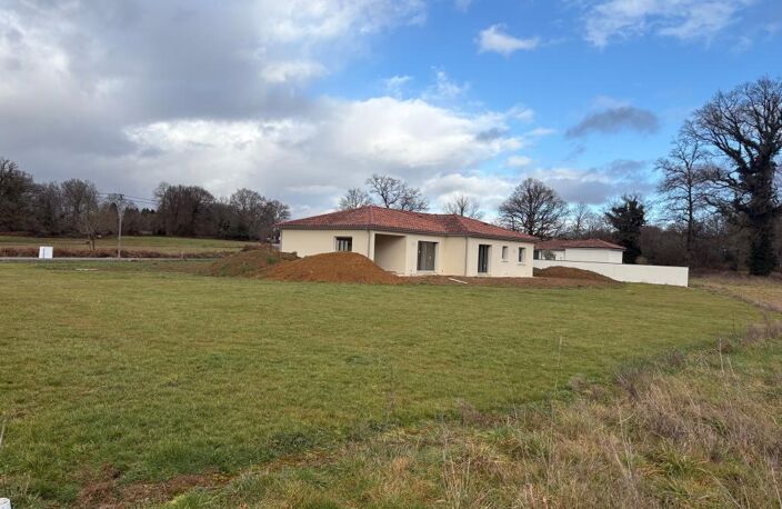 🏡 Terrain constructible 3 023 m² – CU OK – Plat – Haute-Vienne (87) — photo 2