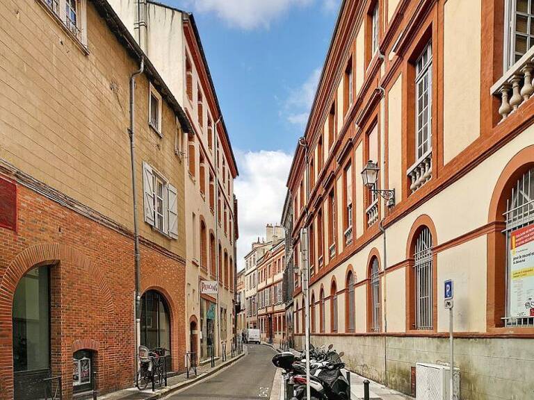 Toulouse hyper centre Fac de Droit, immeuble R + 3 composé de 4 appartements — photo 1