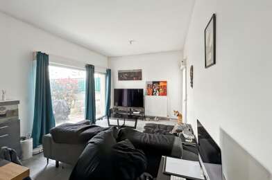 Appartement 2 pièces 751 €