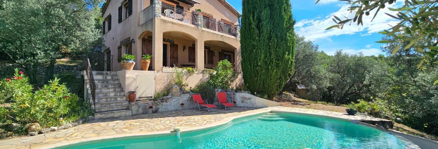 Maison 5 Pièces 165 m² à vendre à Claviers (83830)