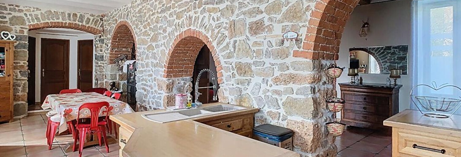 Maison 8 Pièces 190 m² à vendre à Molières-Cavaillac (30120)