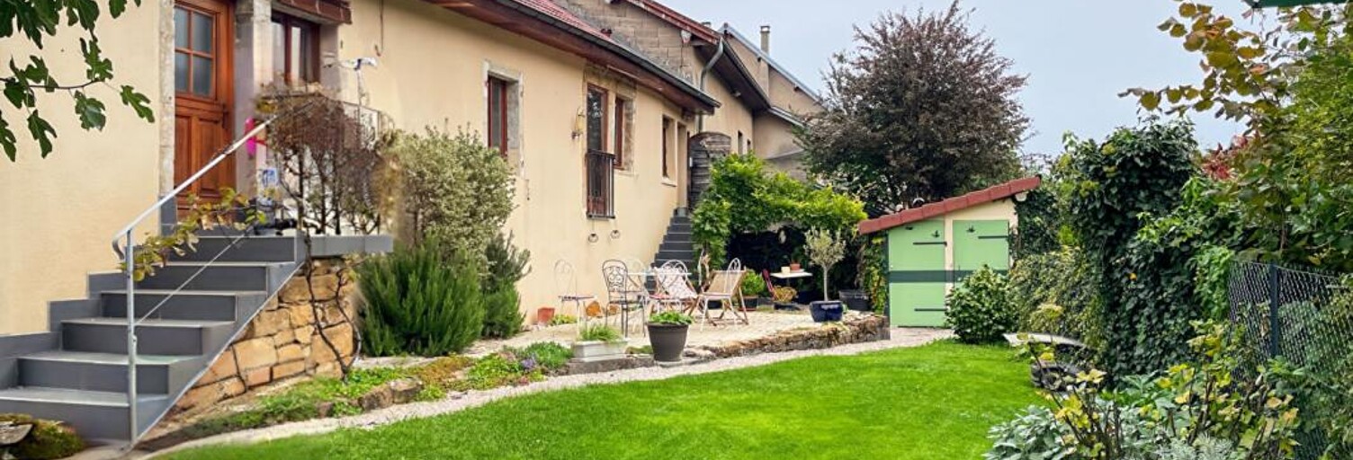 Maison 12 Pièces 362 m² à vendre à Pupillin (39600)