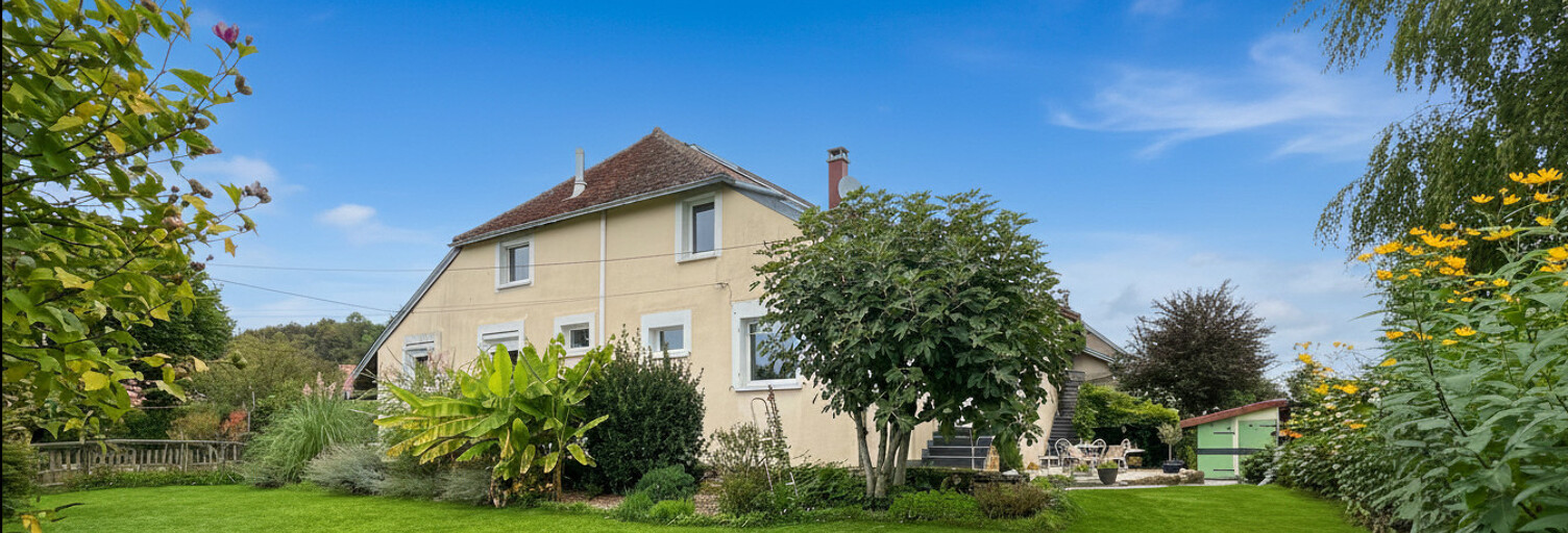 Maison 12 Pièces 362 m² à vendre à Pupillin (39600)