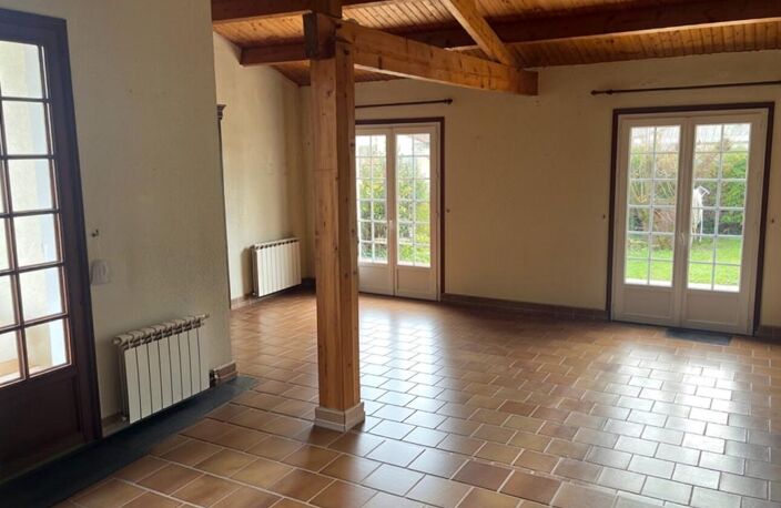 BELLE MAISON T5 DE PLAIN PIED NON MITOYENNE — photo 2